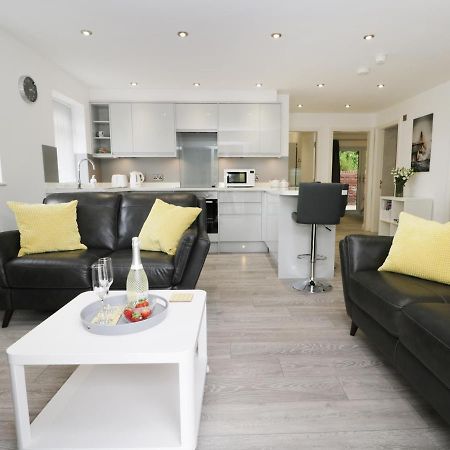The Office Gardens, Apartment 1 Уитби Екстериор снимка